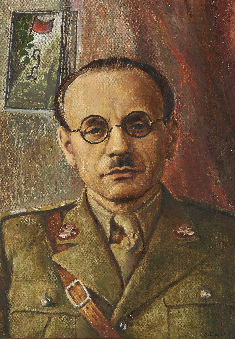 1. Bolesław Stawiński, Portret Jóźwiaka, ok. 1952, olej, płótno, wymiary 70 x 50 cm; nr inw. MPK/SW/37 Obraz autorstwa Bolesława Stawińskiego przedstawia generała Franciszka Jóźwiaka, pseudonim Witold, polskiego działacza komunistycznego, komendanta głównego Milicji Obywatelskiej. Portret namalowany został farbami olejnymi na płycie pilśniowej. Przedstawia popiersie mężczyzny w średnim wieku, w wojskowym mundurze. Na twarzy ma okrągłe małe okulary w ciemnych i cienkich oprawkach. Twarz o żółtawej karnacji, z jasnobrązowymi włosami sczesanymi ku górze. Oczy brązowe, nos szeroki, usta podkreślone charakterystycznymi małymi wąsikami. Ubrany w zieloną kurtkę mundurową z dystynkcjami generała i brązową koalicyjką, pod którą widoczna jasnozielona koszula i krawat. Tło zróżnicowane, przechodzi od zgaszonej czerwieni po prawej, przez brązy do szarych zieleni po lewej. W lewym górnym narożniku widoczna książka lub kalendarz dekorowana inicjałami „GL” oznaczającymi Gwardię Ludową, oraz zieloną gałązką i czerwonym sztandarem.