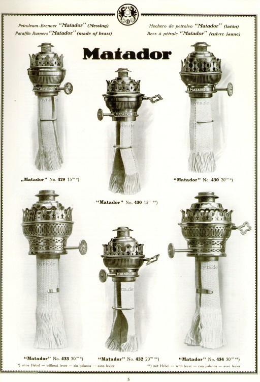 Palniki pierścieniowe typu Matador, strona katalogu ofertowego Ehrich & Graetz Petroleumgeräte, Berlin, 1931, s. 5 Karta katalogu z rysunkami 6 palników pierścieniowych lamp naftowych typu Matador, widoczne pokrętła i wsunięte w palniki szerokie knoty.