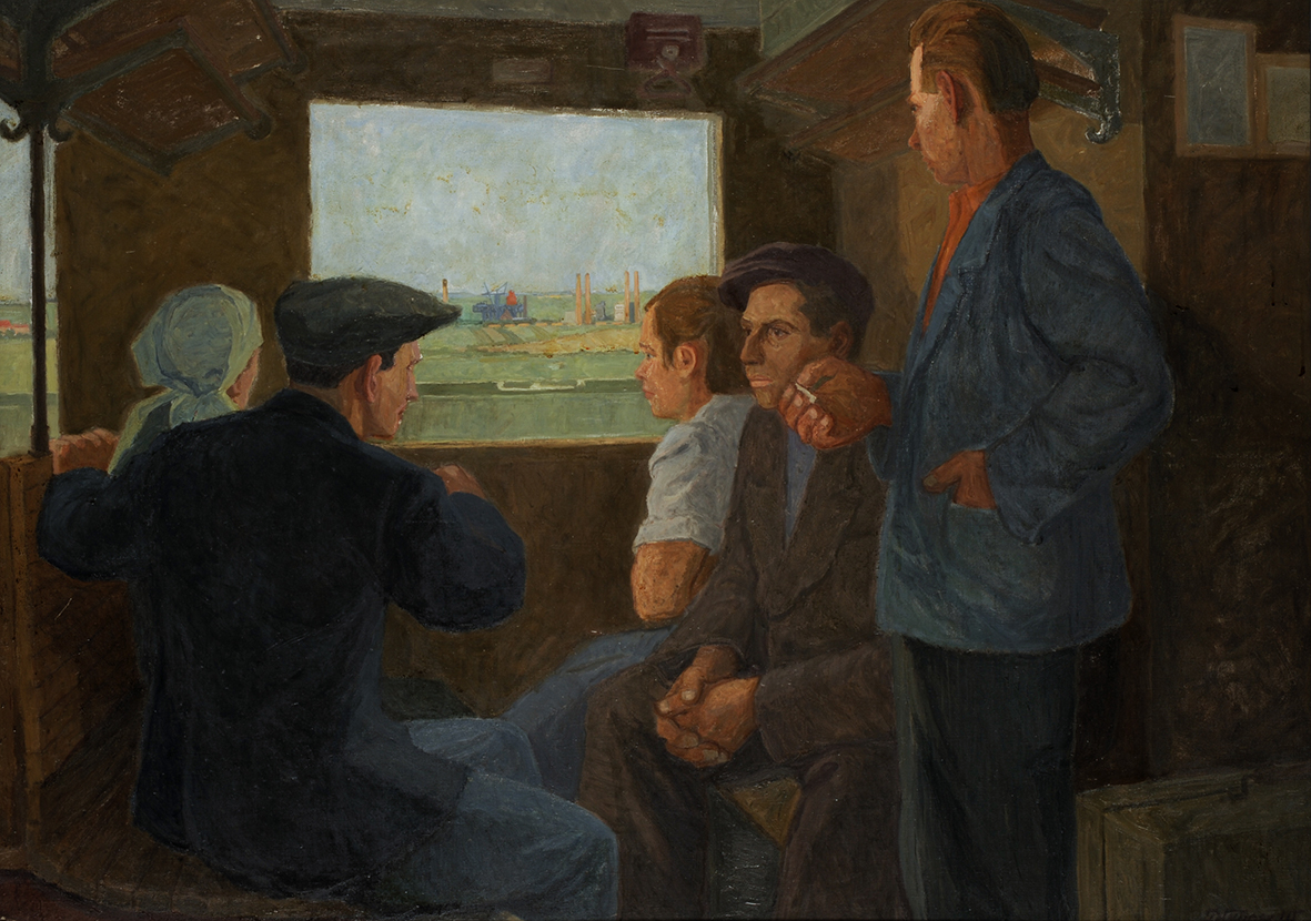 Wojciech Długosz, Na apel Huty im. Lenina, ok. 1954, płótno, olej, 96 x 133 cm; MPK/SW/902 Obraz olejny na płótnie przedstawiający kompozycję, na której w centrum otwarte okno wagonu kolejowego III kl., za nim budowle huty wśród zielonych pól i szarobłękitne niebo. Po obu stronach okna na ławkach przy oknie dwie kobiety i dwaj mężczyźni, trzeci stoi obok ławki po prawej. Ukazani z profilu nieco od tyłu albo zwróceni w 3/4 w lewo. Ubrania postaci w różnych odcieniach błękitu i szarości. Po lewej drugie okno, z krajobrazem jak w pierwszym, brązowe ściany wagonu, szaroczerwony hamulec bezpieczeństwa i szarożółte ławki.