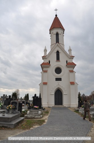 kaplica grobowa Zamoyskich na cementarzu w Kamionce